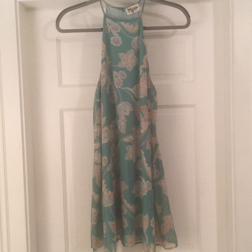 Small flowy flower dress